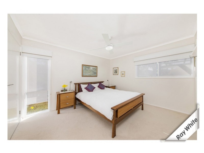 32 Mirrabucca Crescent, Giralang ACT 2617