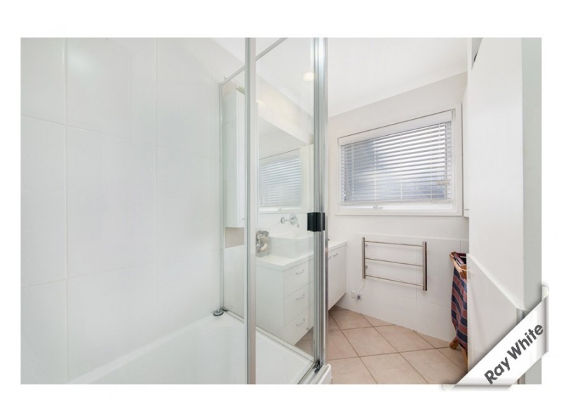 32 Mirrabucca Crescent, Giralang ACT 2617