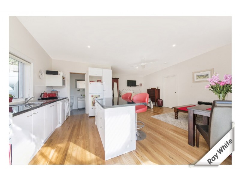 32 Mirrabucca Crescent, Giralang ACT 2617