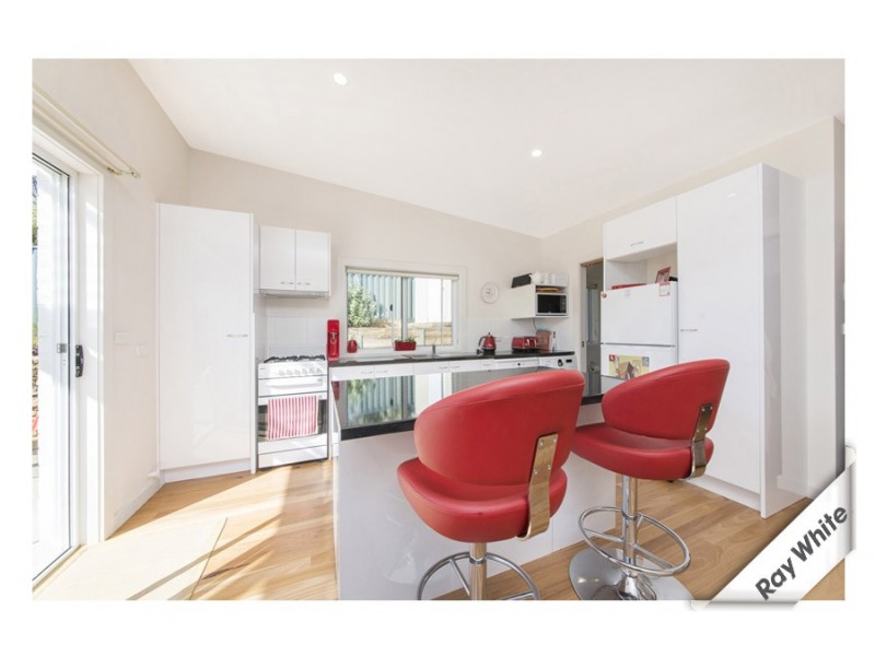 32 Mirrabucca Crescent, Giralang ACT 2617