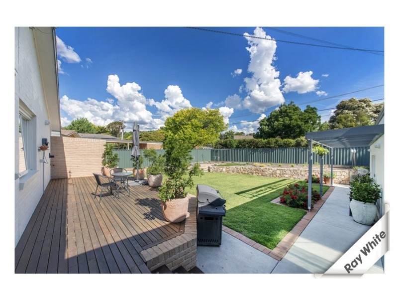 32 Mirrabucca Crescent, Giralang ACT 2617