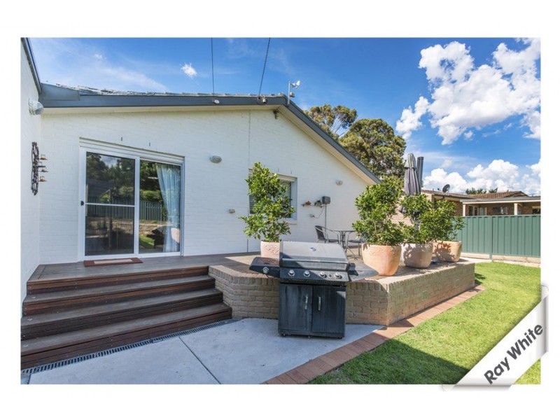 32 Mirrabucca Crescent, Giralang ACT 2617