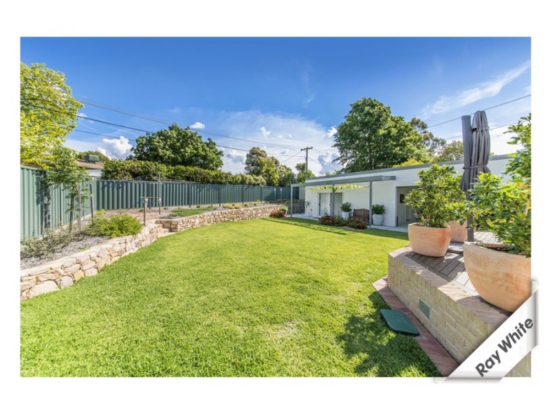 32 Mirrabucca Crescent, Giralang ACT 2617