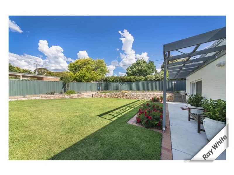 32 Mirrabucca Crescent, Giralang ACT 2617