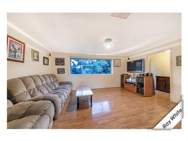 140 Chuculba Crescent, Giralang ACT 2617