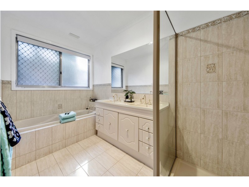 14 Fitzhardinge Crescent, Evatt ACT 2617