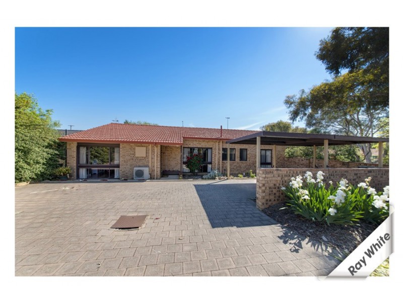 2 Bonnor Close, Holt ACT 2615