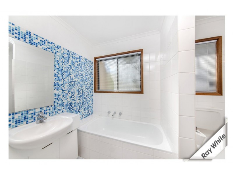 2/100 Chewings Street, Page ACT 2614