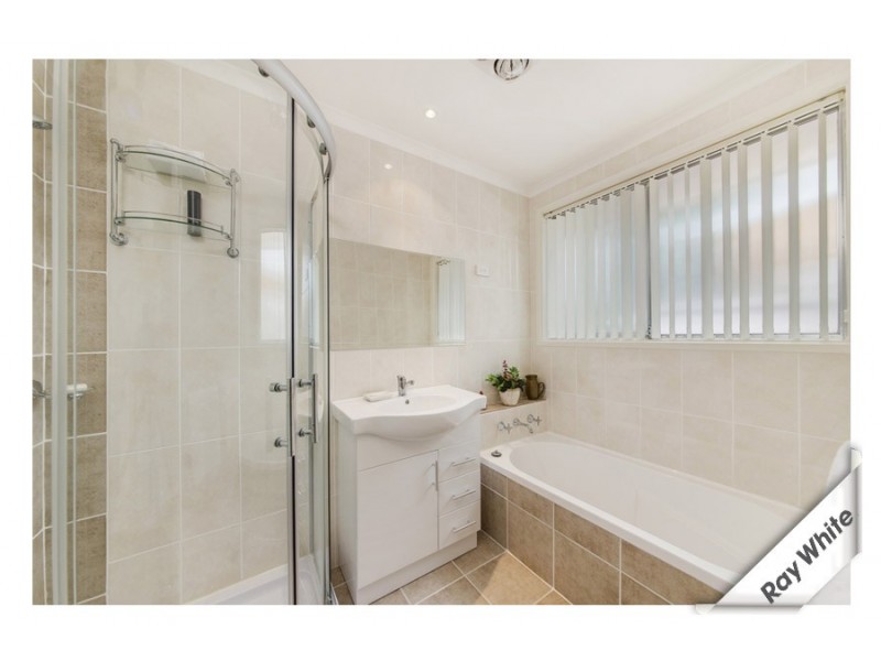 28 Shumack Street, Weetangera ACT 2614