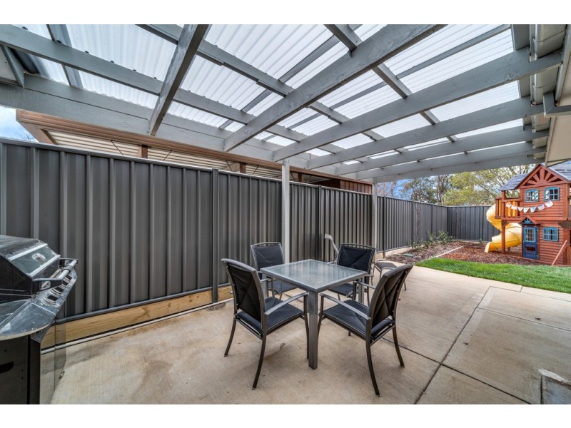 11 Hamlet Place, Florey ACT 2615