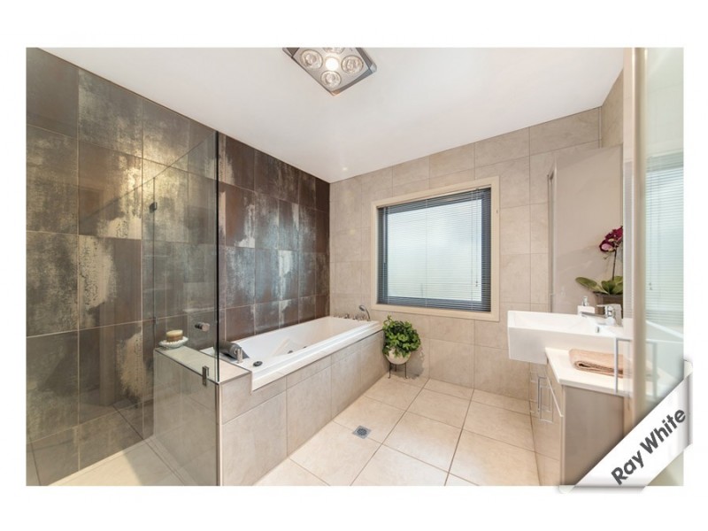 31 Helen Turner Street, Gungahlin ACT 2912