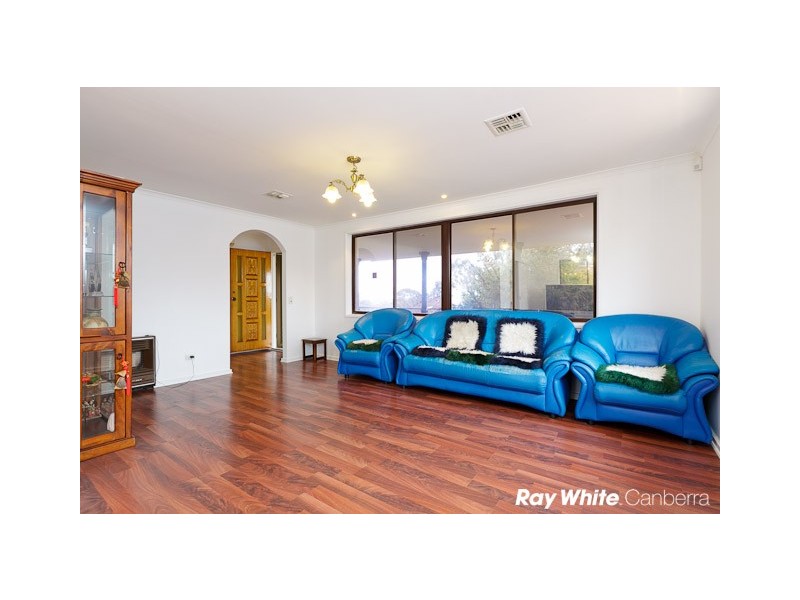 2 Dudi Place, Giralang ACT 2617