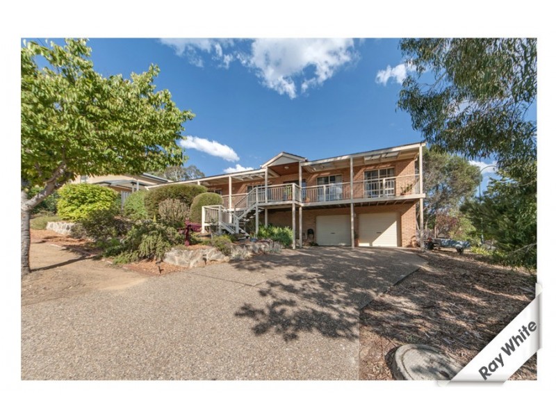 32 Hughes Crescent, Ngunnawal ACT 2913