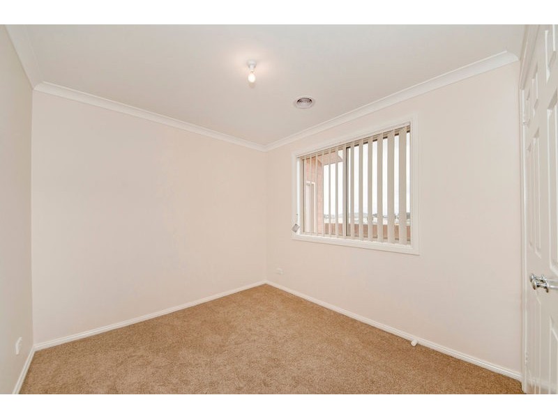 25 Renouf Street, Casey ACT 2913