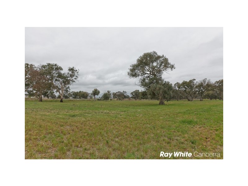 16 Plimsoll Drive, Casey ACT 2913