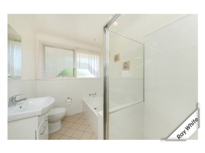 4 Pohlman Street, Latham ACT 2615