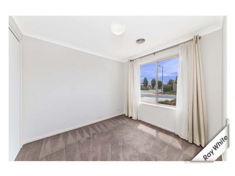 10 Stonehouse Street, Franklin ACT 2913