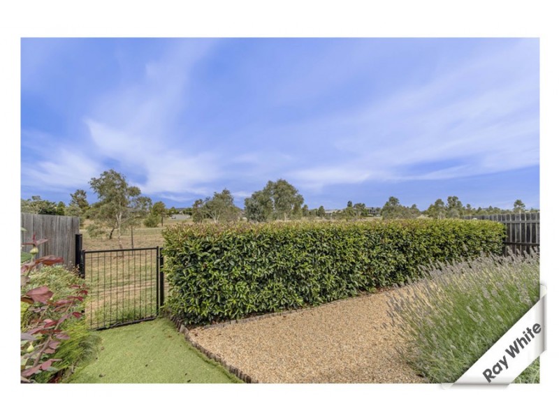 10 Stonehouse Street, Franklin ACT 2913