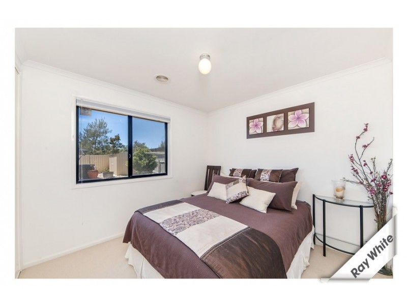 4 Edgley Place, Dunlop ACT 2615