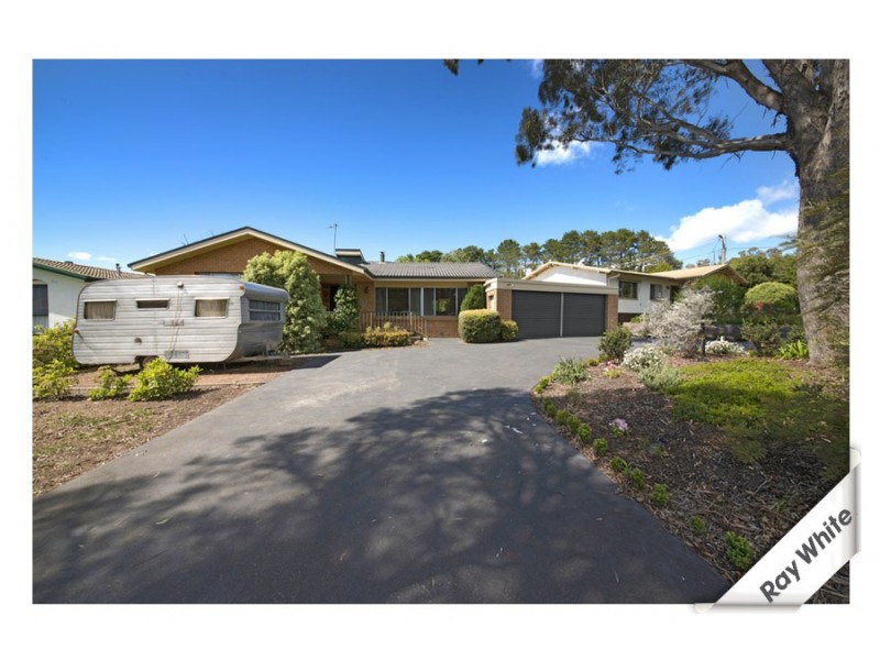 31 Armstrong Crescent, Holt ACT 2615