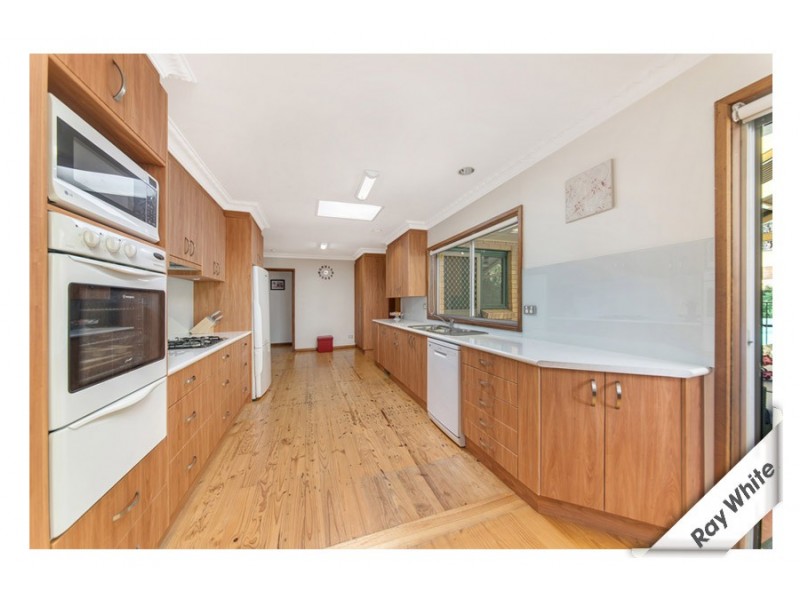 31 Armstrong Crescent, Holt ACT 2615