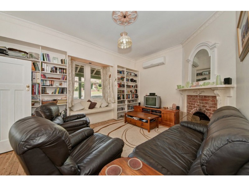 23 Mont Street, Yass NSW 2582