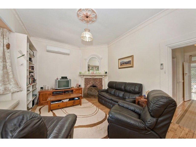 23 Mont Street, Yass NSW 2582