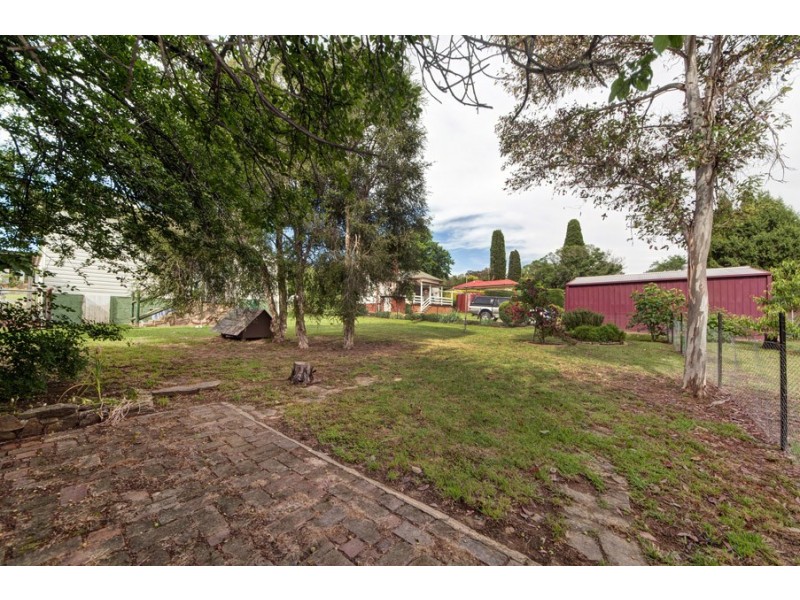 23 Mont Street, Yass NSW 2582