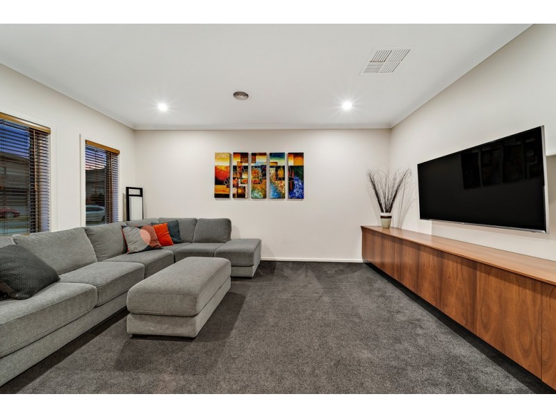 39 Durong Street, Crace ACT 2911