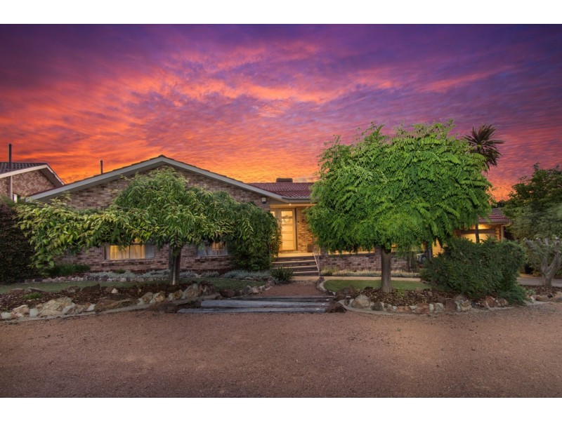 5 Nanson Place, Florey ACT 2615