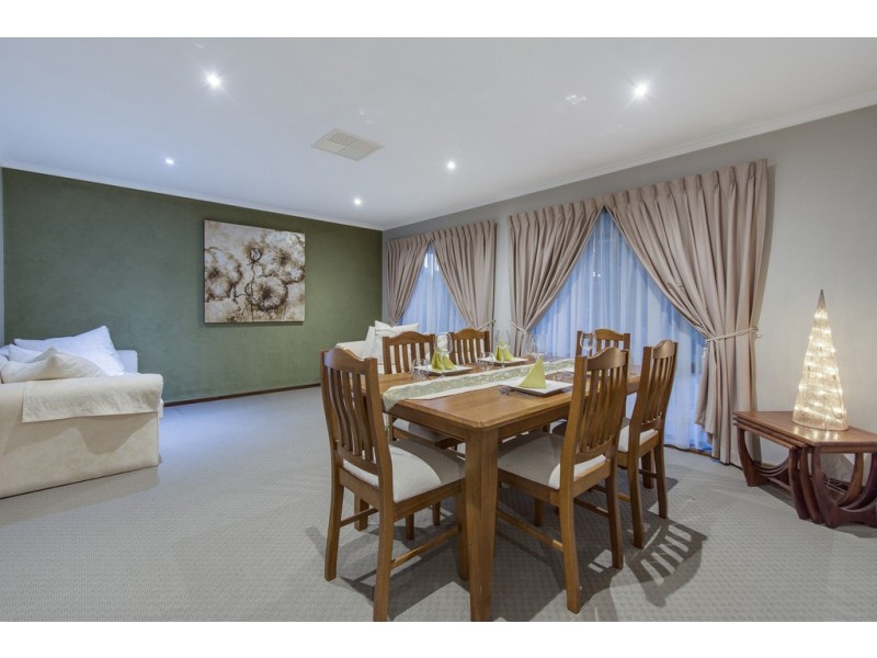 5 Nanson Place, Florey ACT 2615