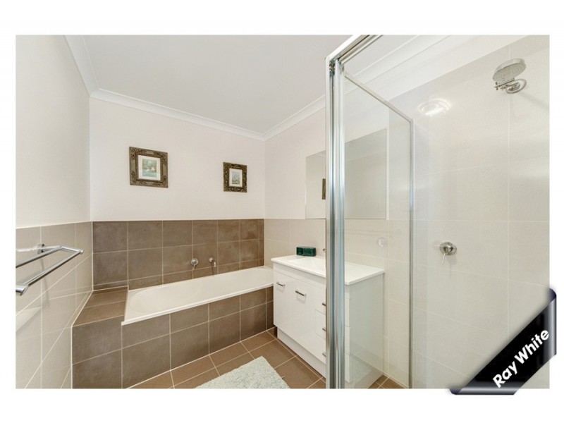 10 Alice Berry Street, Forde ACT 2914