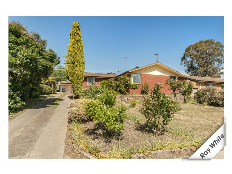 35 McCabe Crescent, Holt ACT 2615