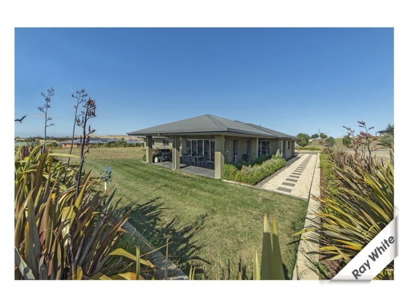 8 Murray Grey Place, Murrumbateman NSW 2582