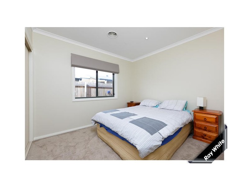 4 Basham Street, Franklin ACT 2913