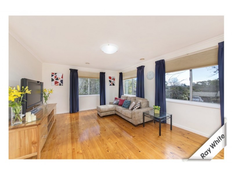 5 Phoenix Place, Giralang ACT 2617