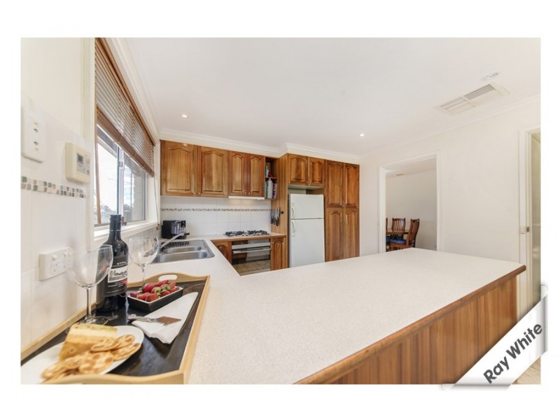 5 Phoenix Place, Giralang ACT 2617