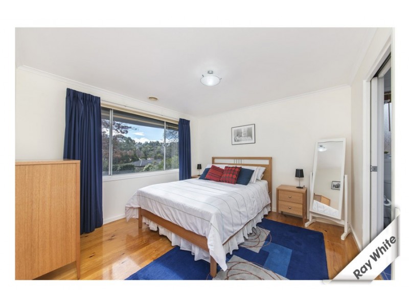 5 Phoenix Place, Giralang ACT 2617