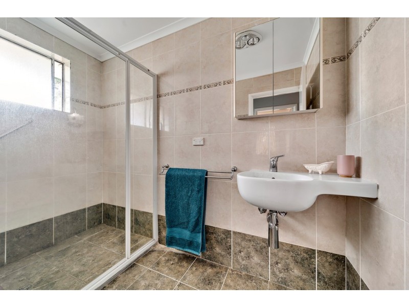 6 Searle Place, Holt ACT 2615