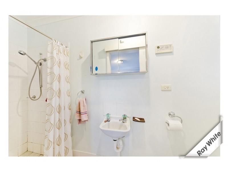 5 Searle Place, Holt ACT 2615