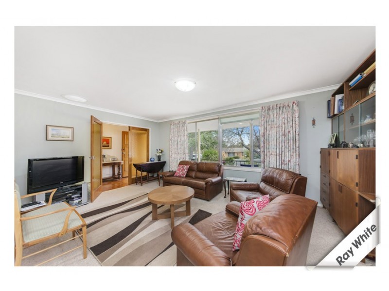 5 Searle Place, Holt ACT 2615