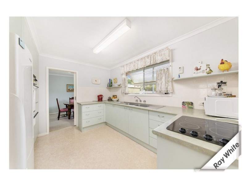 5 Searle Place, Holt ACT 2615