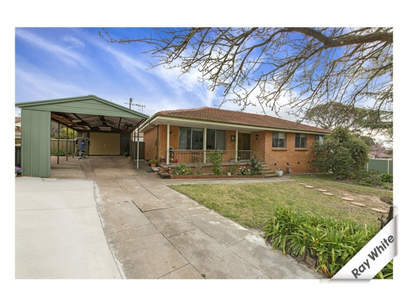 5 Searle Place, Holt ACT 2615