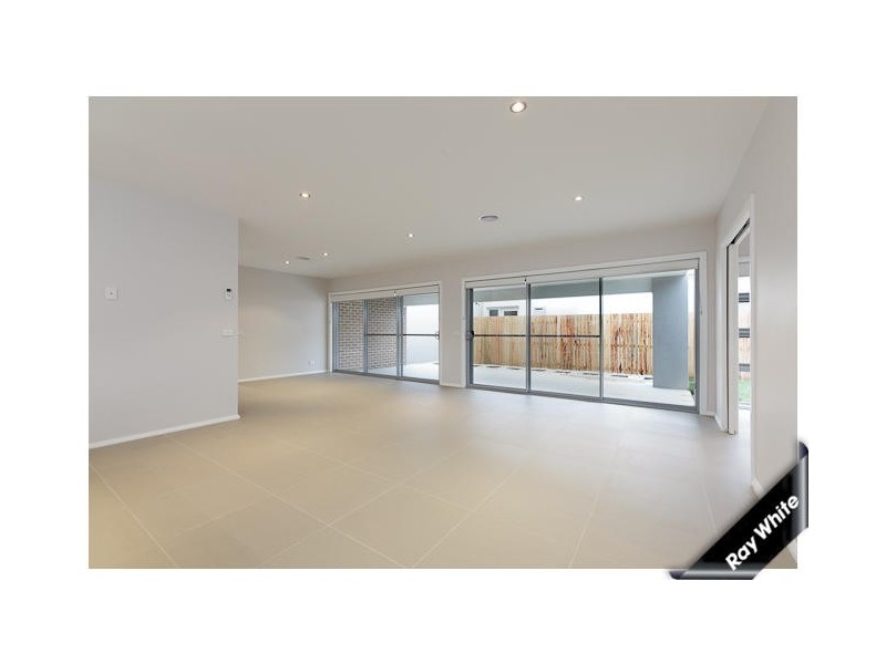 10 Proud Street, Forde ACT 2914