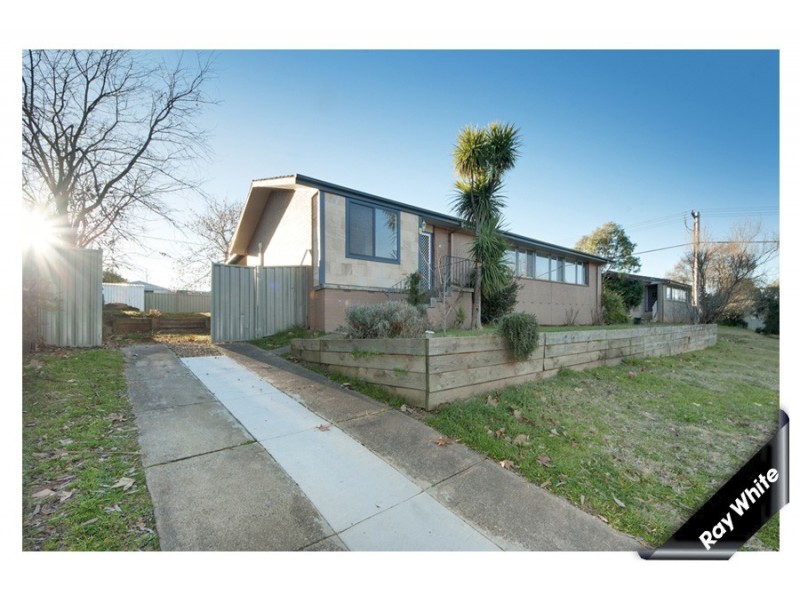 114 Osburn Drive, Macgregor ACT 2615