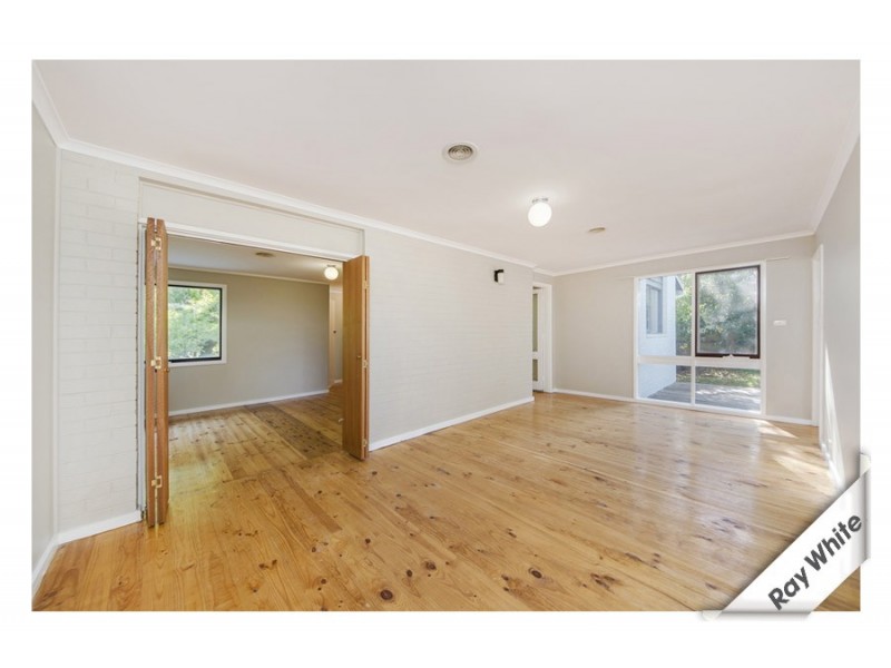 12 Geeves Court, Charnwood ACT 2615