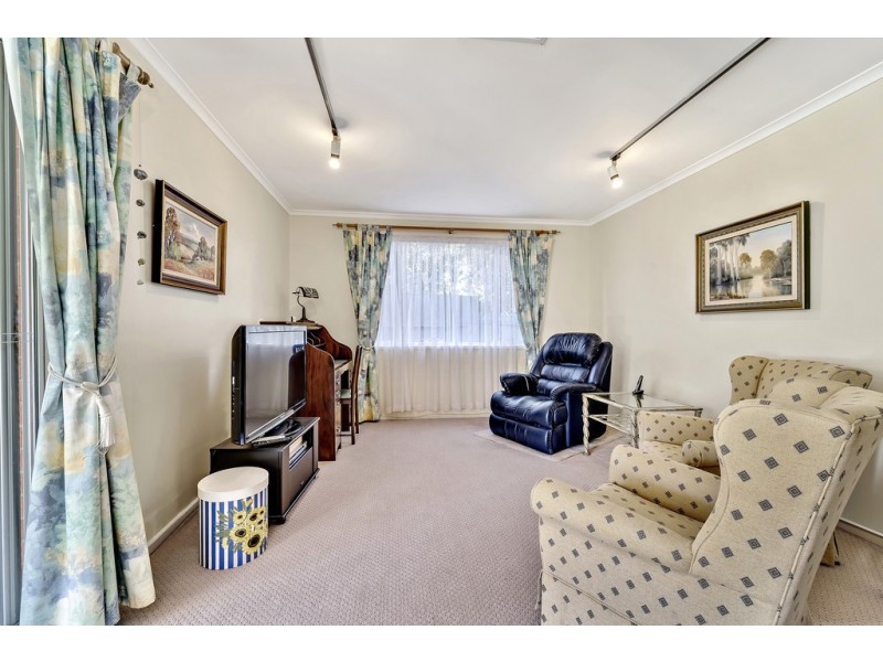 44 Horsley Crescent, Melba ACT 2615