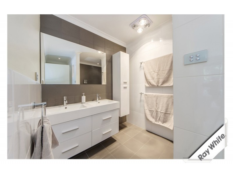 2 Kennerley Street, Curtin ACT 2605