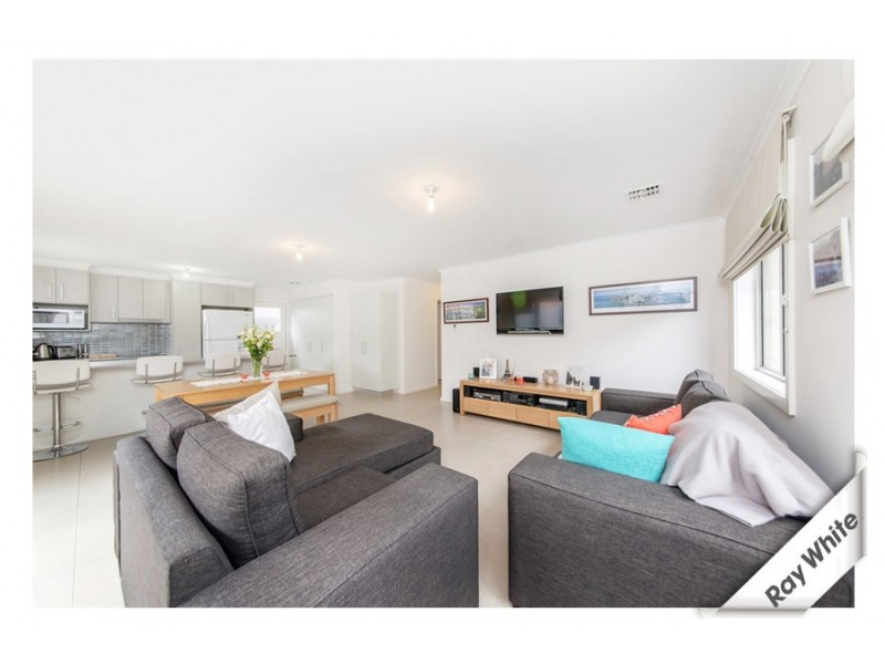 6 Dymphna Place, Franklin ACT 2913