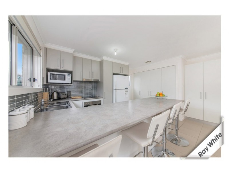 6 Dymphna Place, Franklin ACT 2913